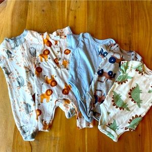 Bundle of 5 baby clothes